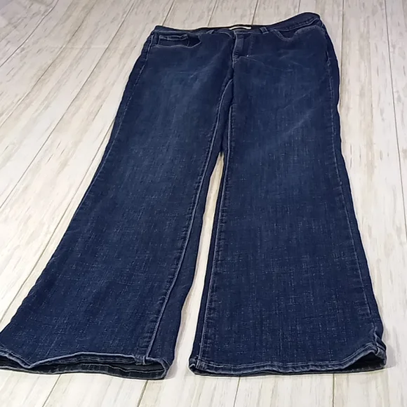 Levi's Classic Boot Mid-Rise Blue Jeans Size 6M - Picture 11 of 16